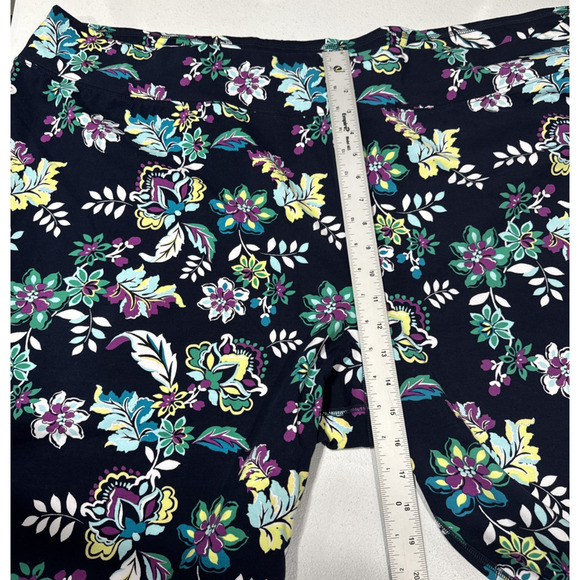 Sport Savvy Navy Floral Soft Stretchy Pull On Capri Pants Plus Size 5X Casual - Picture 7 of 10